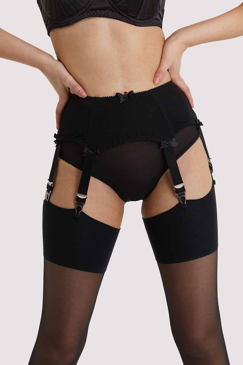 Retro Classics Boned 6-Strap Suspender Belt